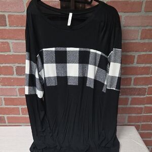 Celeste Black and White Plaid Long Sleeve Top